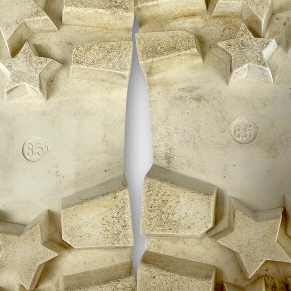 Chinese Laundry Suede Chelsea Booties Chunky Lug Sole Pullon Size 8.5 Cream - Picture 9 of 13